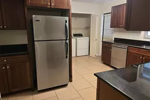10350 Carrollwood Ln, Tampa, FL 33618 - Photo 8