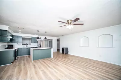 989 8th Avenue NE, Largo, FL 33770 - Photo 2
