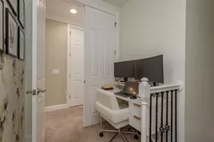 2221 Soho Bay Ct, Tampa, FL 33606 - Photo 16