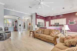 2814 Duncan Tree Cir, Valrico, FL 33594 - Photo 10