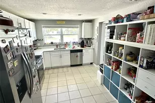 15398 2nd St E, Madeira Beach, FL 33708 - Photo 8