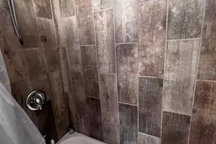 2072 Los Lomas Dr, Clearwater, FL 33763 - Photo 14