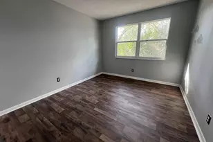 2072 Los Lomas Dr, Clearwater, FL 33763 - Photo 16