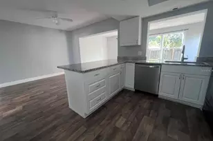 2072 Los Lomas Dr, Clearwater, FL 33763 - Photo 4