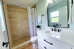 1637 Caledonia Dr, Palm Harbor, FL 34684 - Photo 22