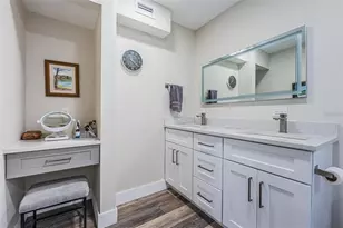 4900 Brittany Dr S, Saint Petersburg, FL 33715 - Photo 12