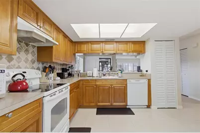 2701 Countryside Boulevard #101, Clearwater, FL 33761 - Photo 10