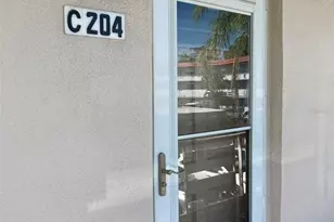 5530 80th St N, Saint Petersburg, FL 33709 - Photo 2