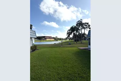 1901 Andover Way #38, Sun City Center, FL 33573 - Photo 4
