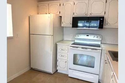 201 Kings Boulevard #19, Sun City Center, FL 33573 - Photo 10