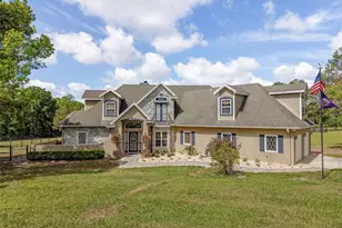 32640 Blueberry Hl Wy, Dade City, FL 33523 - Photo 1