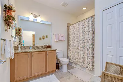 984 Pembroke Point Way, Sun City Center, FL 33573 - Photo 16