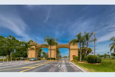 984 Pembroke Point Way, Sun City Center, FL 33573 - Photo 24