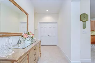 984 Pembroke Point Way, Sun City Center, FL 33573 - Photo 4