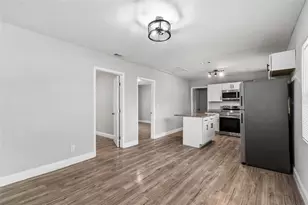 8008 N 12th St, Tampa, FL 33604 - Photo 12