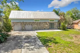 2445 Glenview Dr, Land O Lakes, FL 34639 - Photo 6