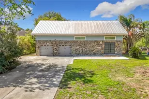 2445 Glenview Dr, Land O Lakes, FL 34639 - Photo 4