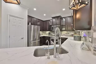 682 Chipper Dr, Sun City Center, FL 33573 - Photo 16