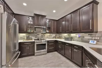 682 Chipper Drive, Sun City Center, FL 33573 - Photo 12