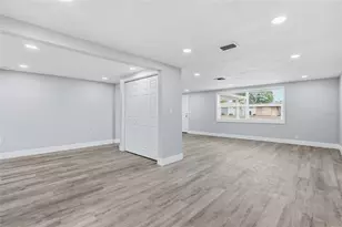 6302 Diamond Dr, New Port Richey, FL 34653 - Photo 8