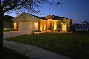 18329 Arbor Crest Dr, Hudson, FL 34667 - Photo 2