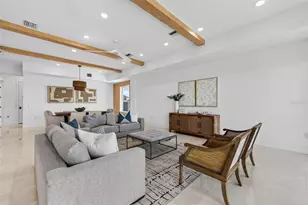 10201 Gulf Blvd, Treasure Island, FL 33706 - Photo 16