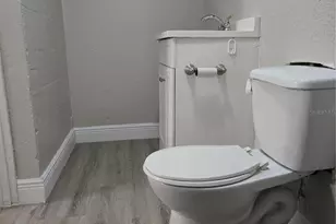 2538 W Hiawatha St, Tampa, FL 33614 - Photo 10