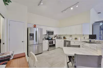 2012 Nantucket Drive #22, Sun City Center, FL 33573 - Photo 10
