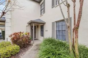 13140 Village Chase Cir, Tampa, FL 33618 - Photo 1