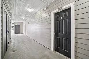 800 S Dakota Ave, Tampa, FL 33606 - Photo 2