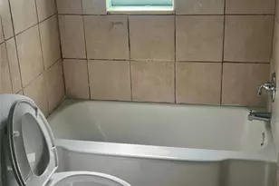 2002 E 33rd Ave, Tampa, FL 33610 - Photo 10