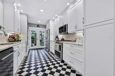 2651 3rd Avenue N, Saint Petersburg, FL 33713 - Photo 14