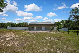 18405 30th St, Lutz, FL 33559 - Photo 26