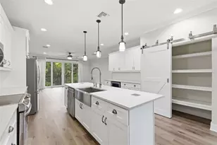 1225 Savona Dr NE, Saint Petersburg, FL 33702 - Photo 18