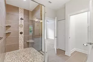 1225 Savona Dr NE, Saint Petersburg, FL 33702 - Photo 28