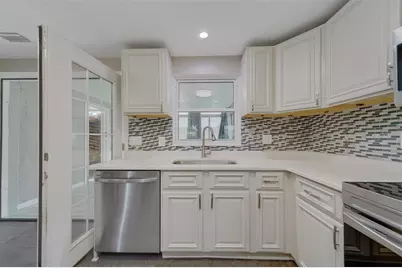 7849 86th Way N, Seminole, FL 33777 - Photo 12