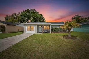 6224 Doe Cir W, Lakeland, FL 33809 - Photo 1