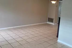 5257 81st Ln N, Saint Petersburg, FL 33709 - Photo 6