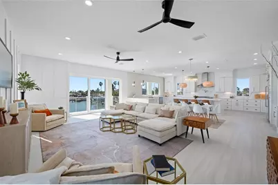 11460 7th Street E, Treasure Island, FL 33706 - Photo 14