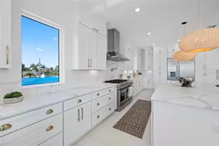 11460 7th St E, Treasure Island, FL 33706 - Photo 22