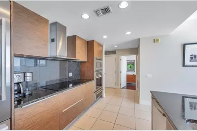 175 1st Street S #2804, Saint Petersburg, FL 33701 - Photo 12