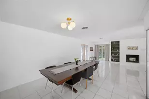 615 Fontana Ln, Bradenton, FL 34209 - Photo 8