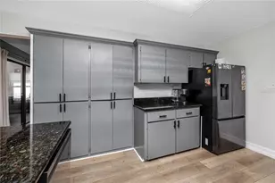 27 Summit Ln, Safety Harbor, FL 34695 - Photo 8