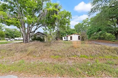 6808 New York Drive, Tampa, FL 33619 - Photo 1