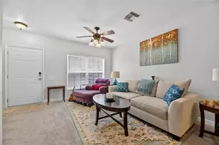 2371 Lake Woodberry Cir, Brandon, FL 33510 - Photo 10