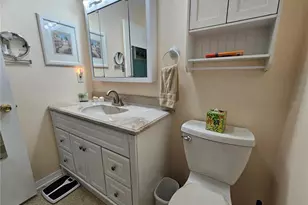 1905 Canterbury Ln, Sun City Center, FL 33573 - Photo 28