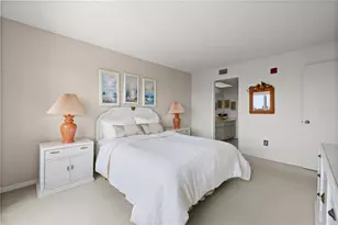 9000 Commodore Dr, Seminole, FL 33776 - Photo 26