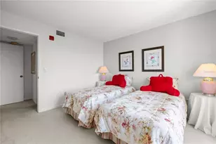 9000 Commodore Dr, Seminole, FL 33776 - Photo 22