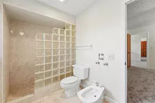 1029 43rd Ave N, Saint Petersburg, FL 33703 - Photo 18