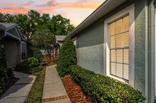 5721 Heronpark Pl, Lithia, FL 33547 - Photo 6